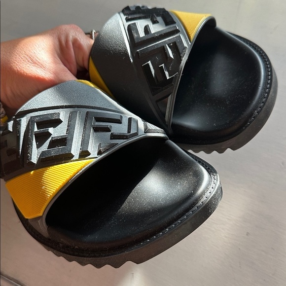 Fendi Yellow and Gray FF Logo Fussbetts Slide Sandals Mens 7 main image 9